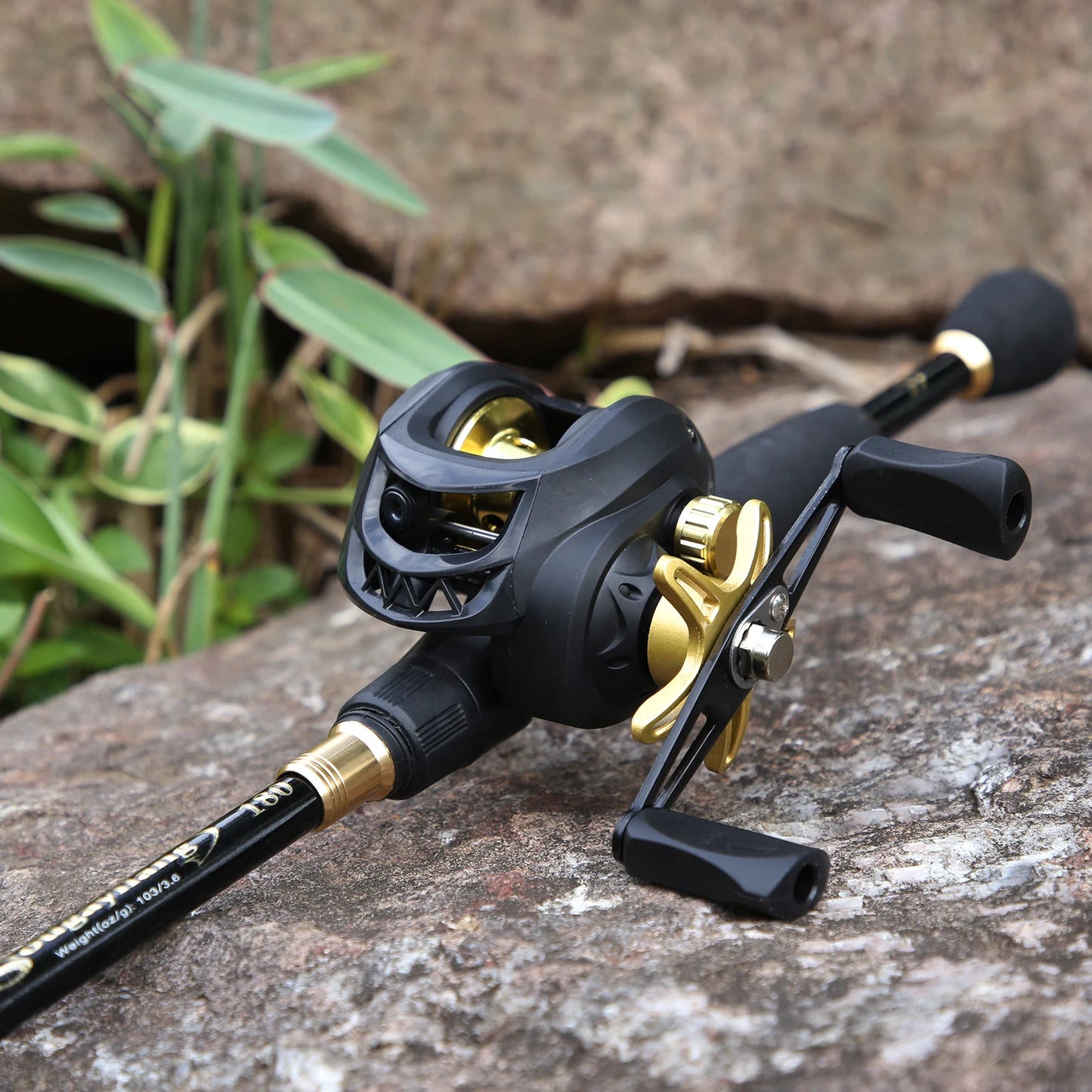 1.8-2.4m Casting Fishing Combo Telescopic Fishing Rod and 7.2:1 High Speed Fishing Reel with Freshwater